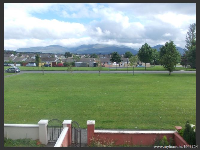 37 Pinewood Estate, Killarney, Co. Kerry DNG Ted Healy 1962734